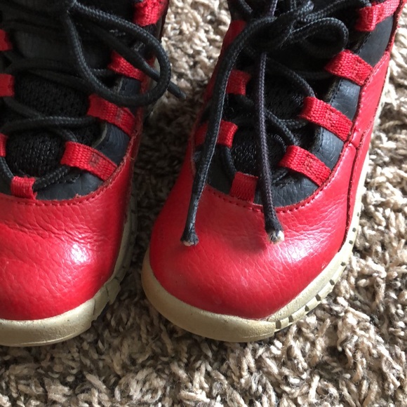 Jordan 10s Red & Black size.9c - Picture 7 of 11